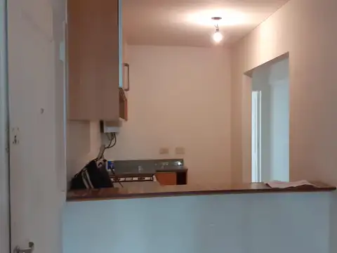 Magnífico Semipiso 2 Ambientes Al Frente con Balcón, Piscina