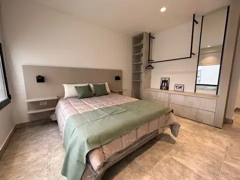 Avenida Hipólito Yrigoyen 1500