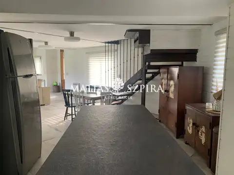 Casa 5 ambientes con 4 baños