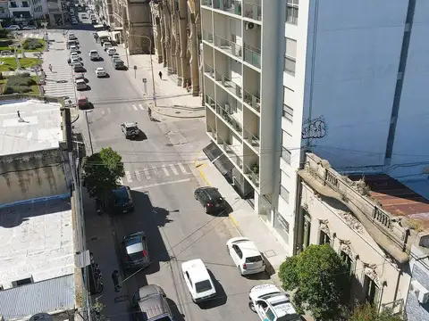 VENTA DE LOCAL COMERCIAL - CENTRO AZUL