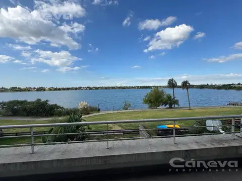 Departamento en Alquiler con 2 cocheras