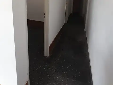 Local en Alquiler en San Justo, $ 460.000