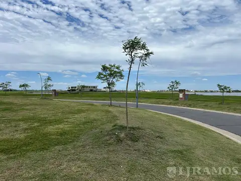 Terreno en Venta en Puertos - Barrio Amarras, USD 90.000