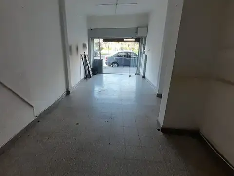 Local en Venta en Flores, USD 98.000