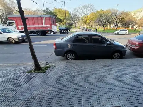 Local en Venta en Flores, USD 98.000