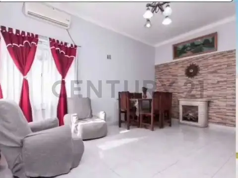 Casa 3 ambientes con 1 baño