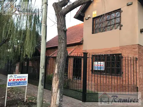 Casa En Venta 5 Ambientes - Ituzaingo Norte