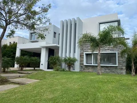 Puertos del Lago - Casa en venta Barrio Vistas