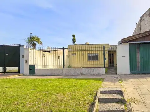 Casa venta 5 ambientes parque Ituzaingo Norte