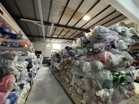 Galpon en Venta en Lomas Del Mirador, USD 340.000