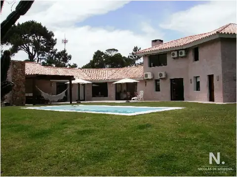 Casa en Alquiler Temporal de 4 dormitorios