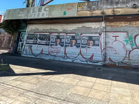 TERRENO CON GALPON DE LOSA 320 M2 CUB - EN VENTA - HAEDO