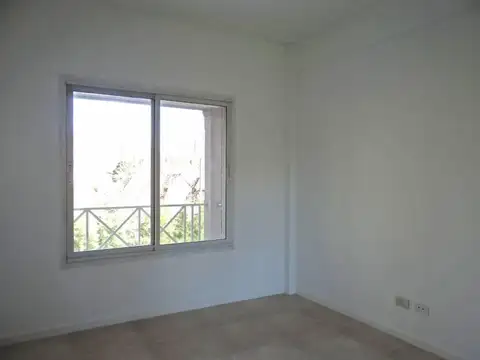 Departamento en alquiler de 3 ambientes en Pilar, Condominio Tortugas 1.