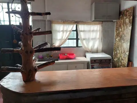 Casa  con pileta en Los Zapallos a pasos del Rio