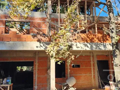 Casa en Venta en Guillermo E Hudson, USD 390.000