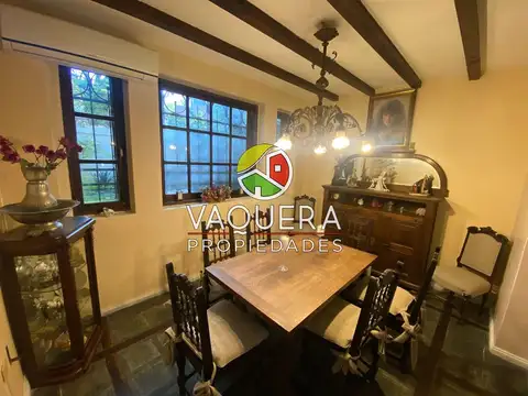 Casa 6 ambientes con 4 baños