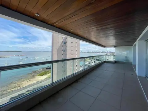 Departamento en Alquiler Temporal de 4 dormitorios