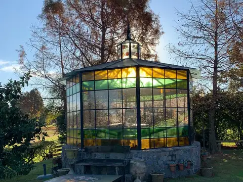 Casa 6 ambientes con 4 baños