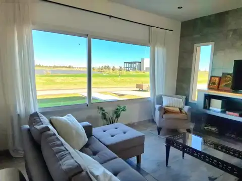 Casa en Alquiler Temporal en Haras De Funes, USD 1.022