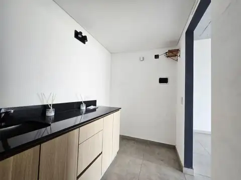 VENTA DE OFICINA EN MERIDIANO  - PILAR