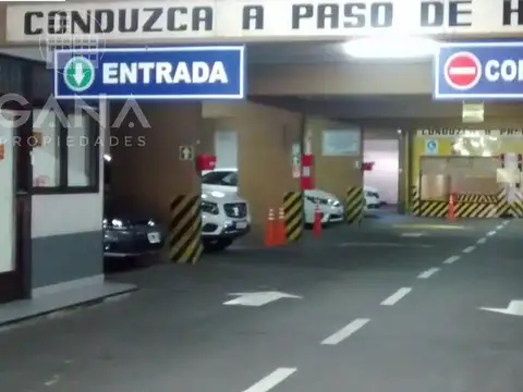 Cochera Pleno Centro Con Seguridad 24 HS