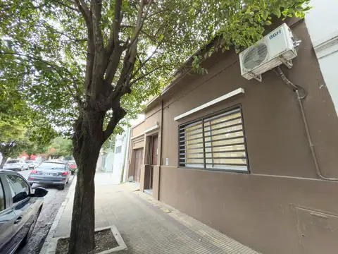 VENTA DE CASA 3  DORMITORIOS  SEMI CENTRICA TANDIL