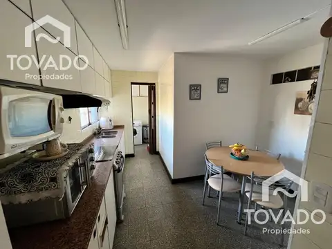 Departamento 4 ambientes con 2 baños