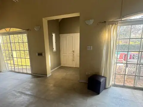 Casa 5 ambientes con 5 baños