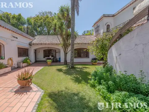 Quinta en Venta en Barrio El Cazador, USD 495.000