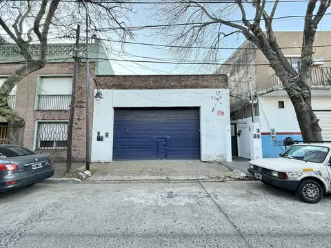 Galpón en PB + PH en Planta Alta a la VENTA