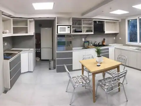 Casa 4 ambientes con 4 baños