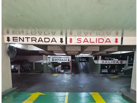 Cochera en venta - 12Mts2 - Retiro