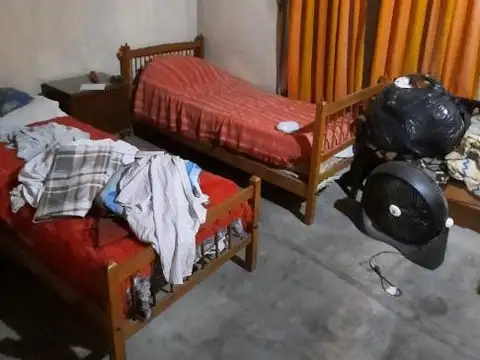 Casa en Venta 2 dormitorios Amplio patio y Galería!