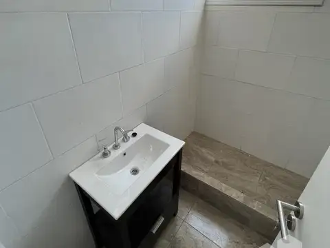 Depto Tipo Casa 4 ambientes con 2 baños