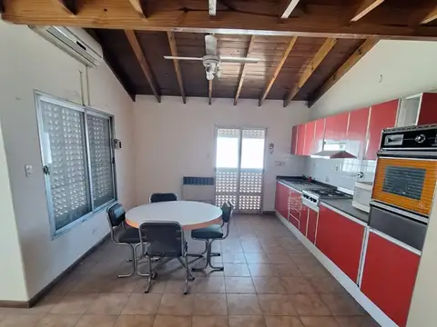 Casa multifamiliar en venta en La Tablada