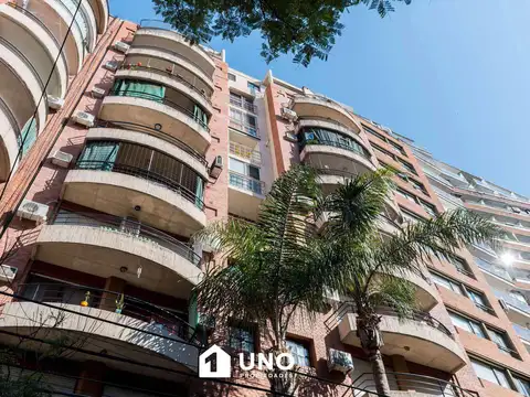 9 de Julio 925 - Amplio Dpto de 2 Dormitorios Externo. Con cochera.