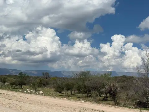 Terrenos en barrio enmuvi (BARRIO DEL HOSPITAL)