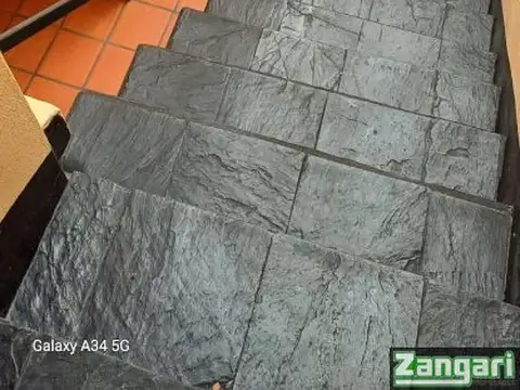 Depto Tipo Casa en Venta 50 años