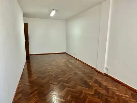 Oficina en Venta 52 años