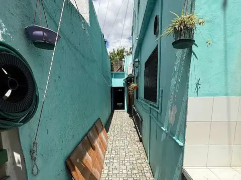 Depto Tipo Casa en Venta de 6 ambientes