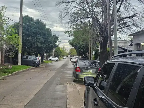 Venta terreno Lote con casa en Ituzaingo Norte