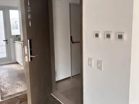 Oficina en Venta con 2 cocheras