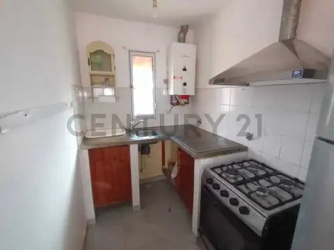 Tacuarí 6000, Piso 0