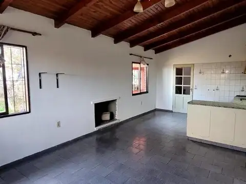 VENTA DOS CASAS EN TERRENO FORESTADO