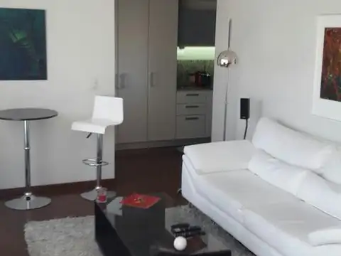 Av. Juan de Garay al 700