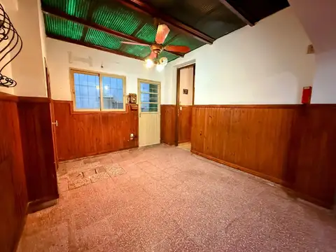Depto Tipo Casa en Venta 100 años