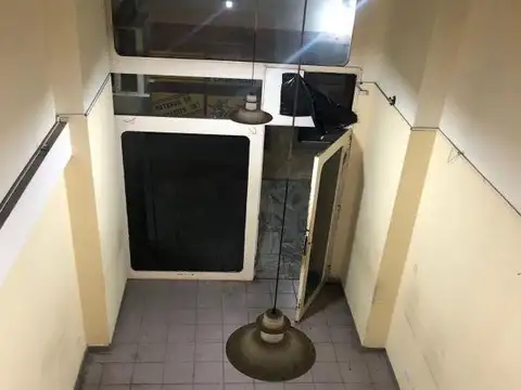 Local | Justo JosÃ© de Urquiza al 4700