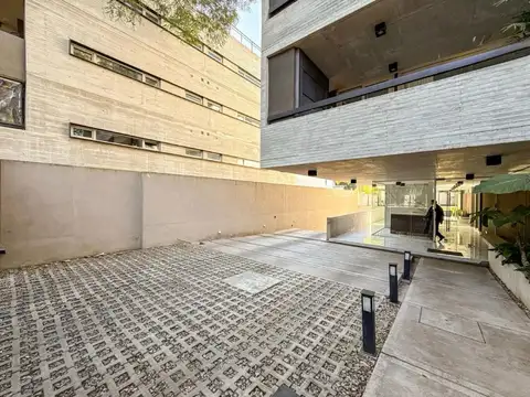 Avenida Libertador  al 15000