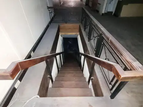 VENTA LOCAL Y OFICINA EN SAN NICOLAS