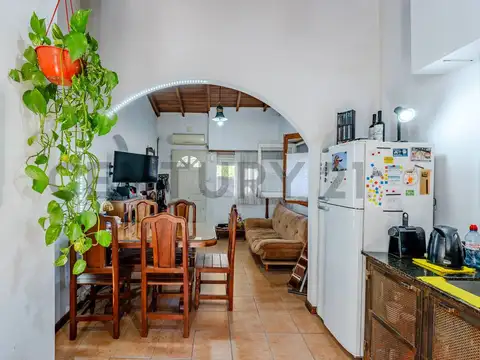 Venta casa Ph Ituzaingo Norte 2 ambientes con cochera